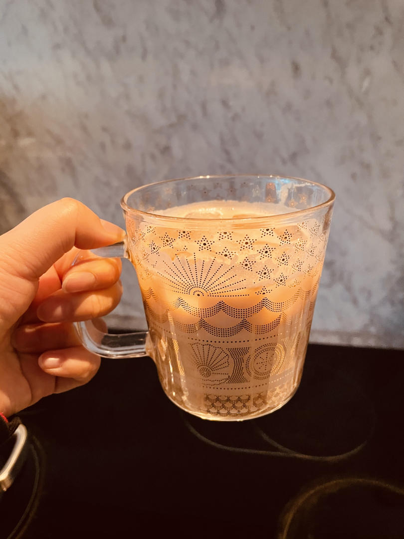 浓浓的锅煮奶茶