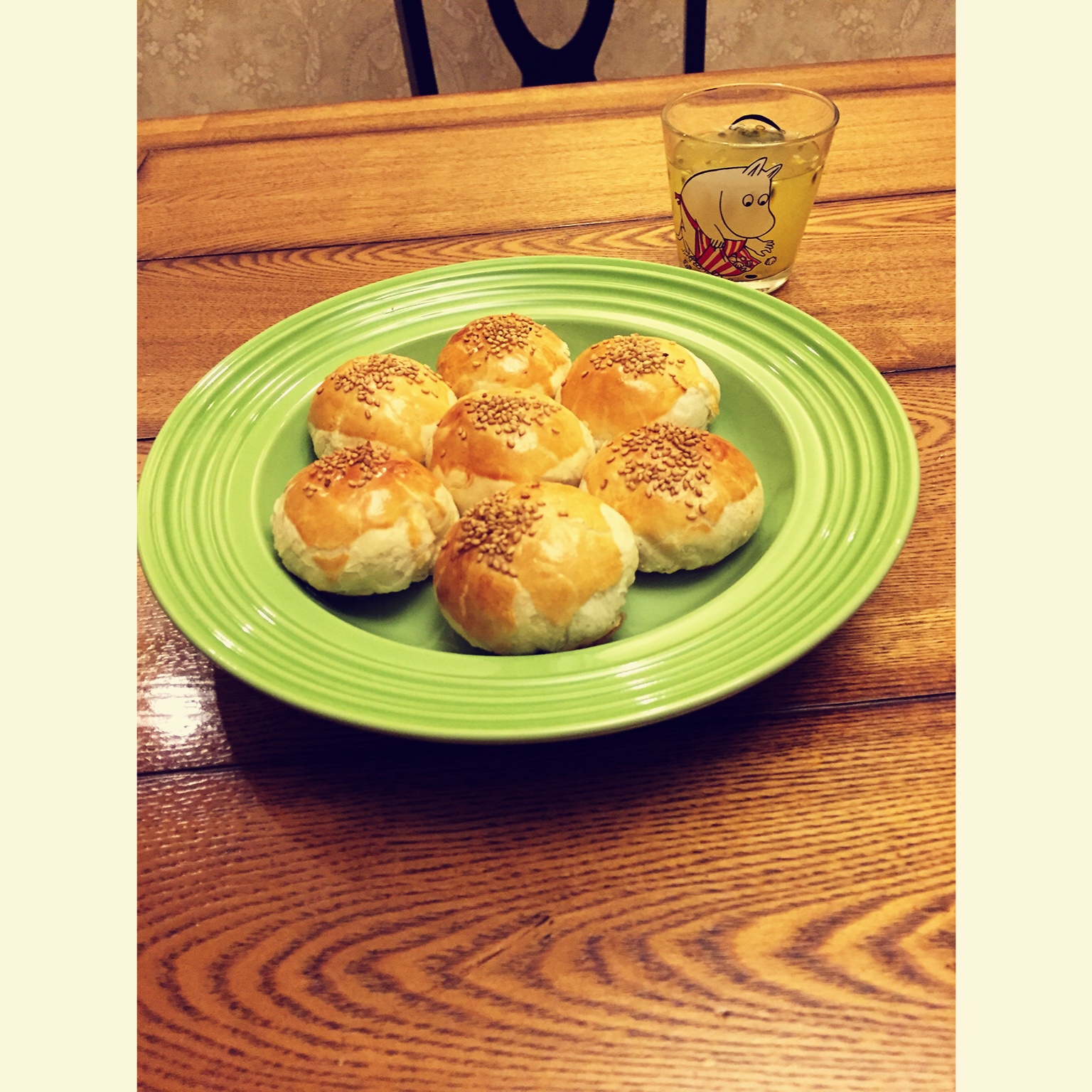 酥的掉渣的肉月饼