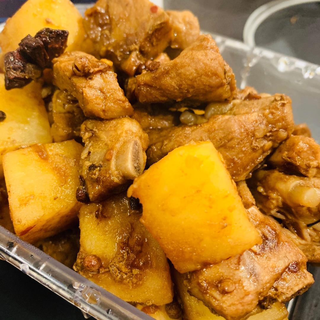土豆炖排骨