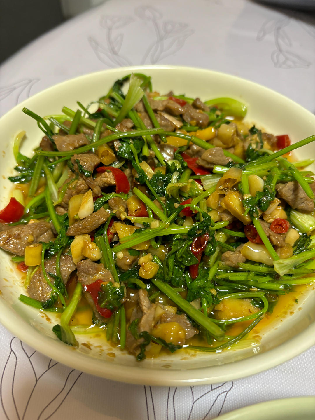 小炒黄牛肉，肉嫩味香！太好吃了简直是米饭杀手！