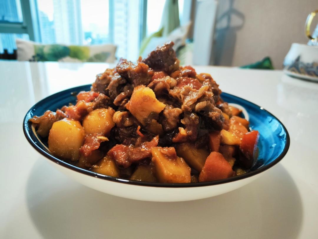 番茄土豆炖牛腩