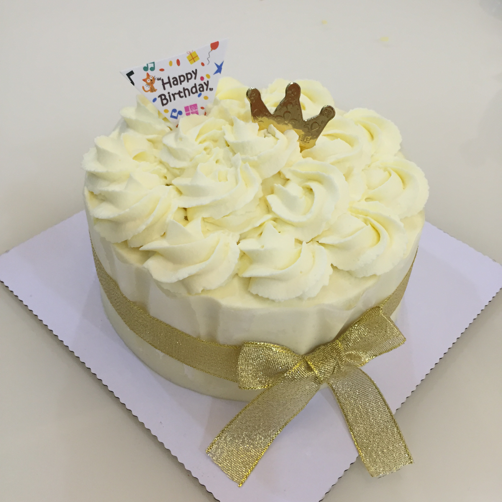 seven甜点做的装饰奶油蛋糕