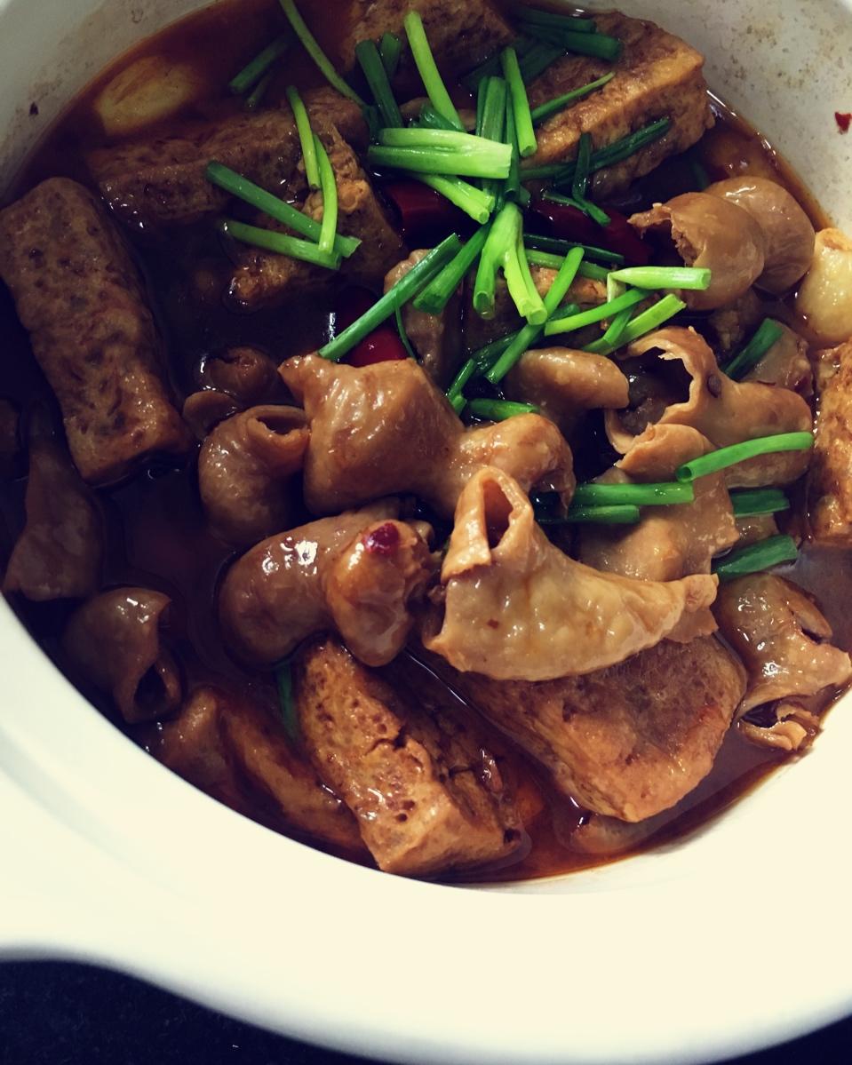肥肠豆腐煲