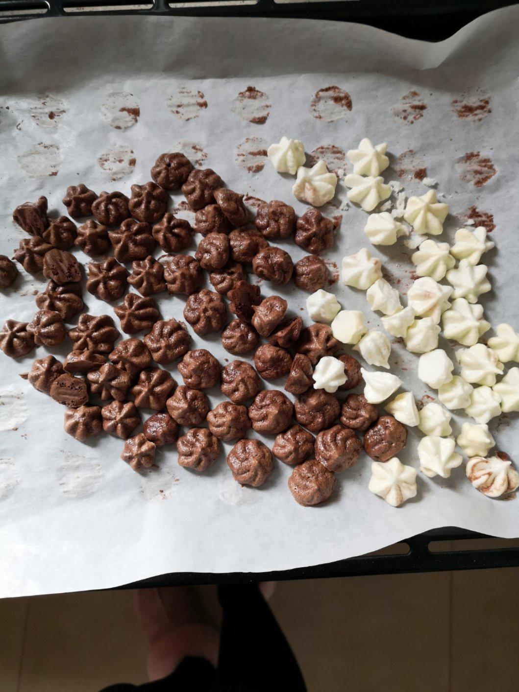 可可蛋白糖（消耗蛋清 草鸡简单好吃还不腻）