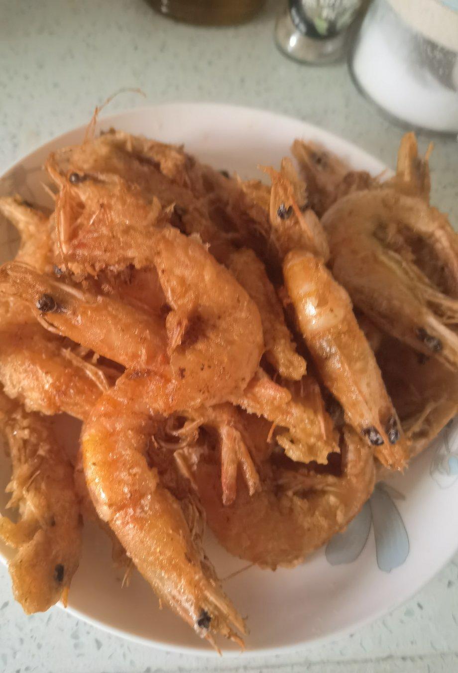 🔥吮指椒盐虾仁，完全不需要厨艺‼️