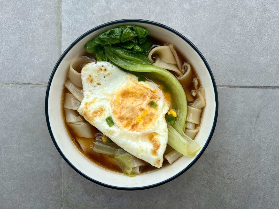 快手清汤面🍜这样做才好吃｜汤底是关键!!