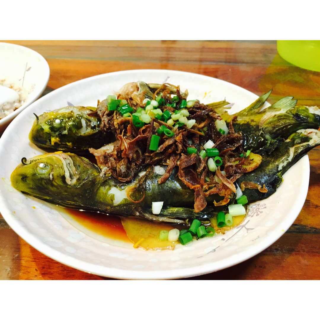 手心里的空白分享作品午餐612016年7月6日笋干菜蒸汪刺鱼,肉末蒸