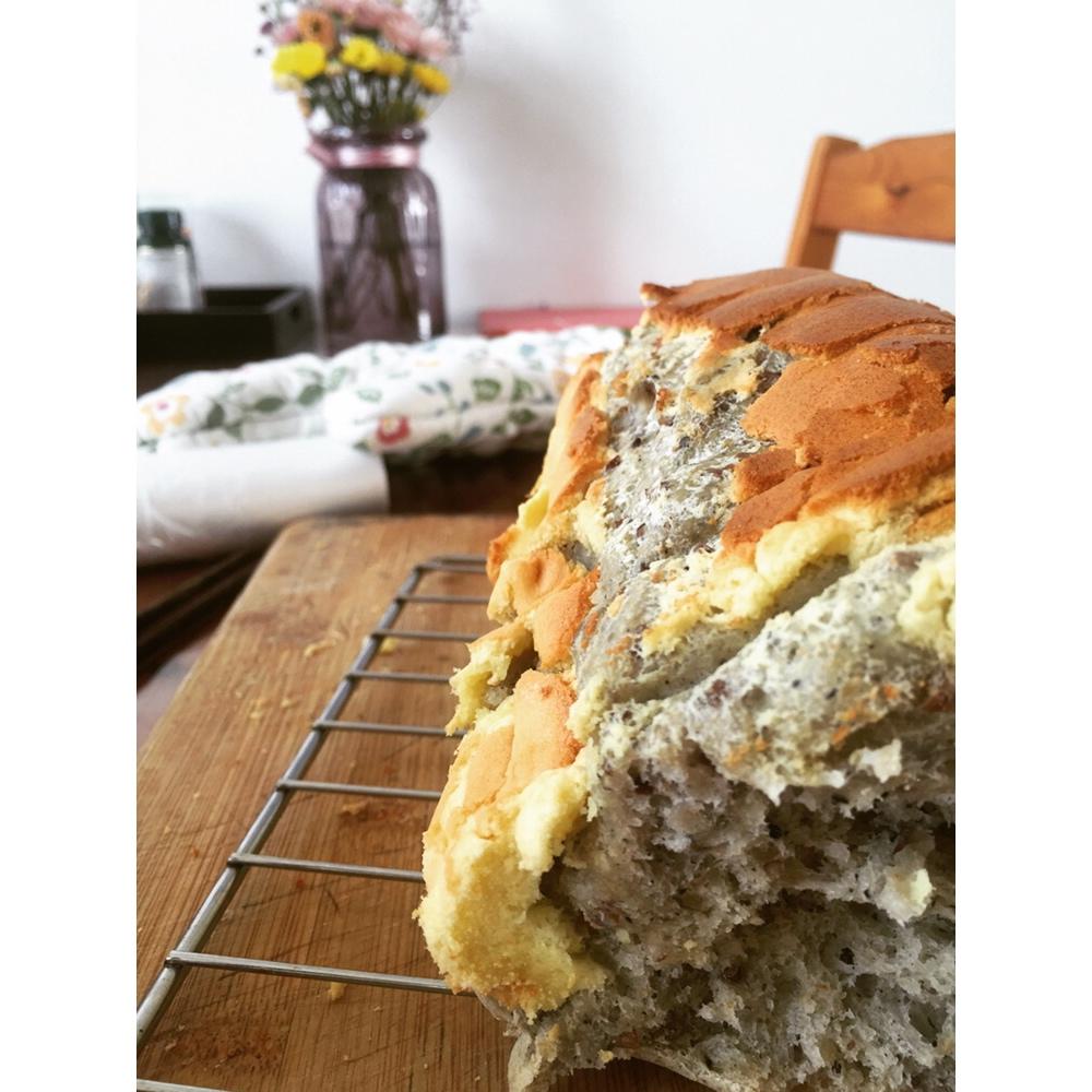 林育玮主厨的玫瑰盐芝士软欧包