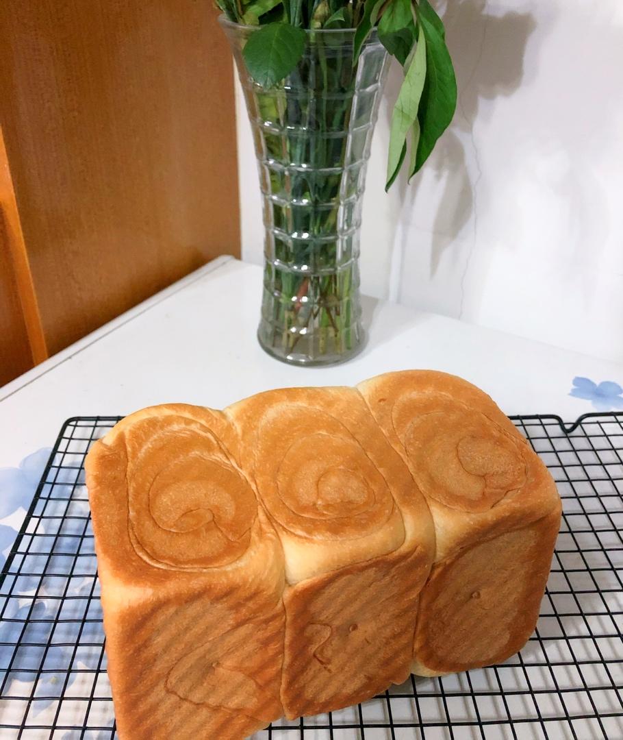 纯奶手撕吐司