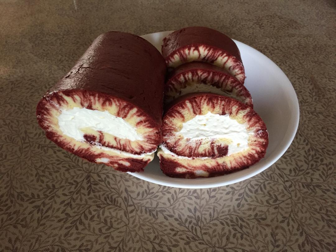 红丝绒旋风蛋糕卷