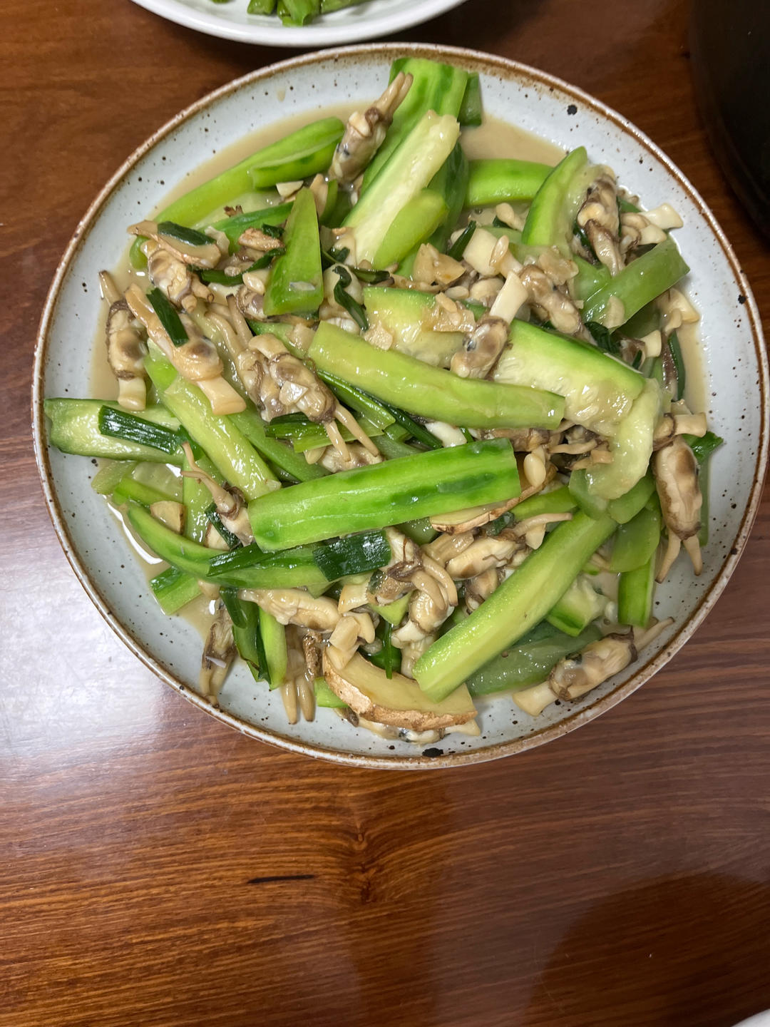 夏天的味道～鲜美又清爽！丝瓜烧蛏子