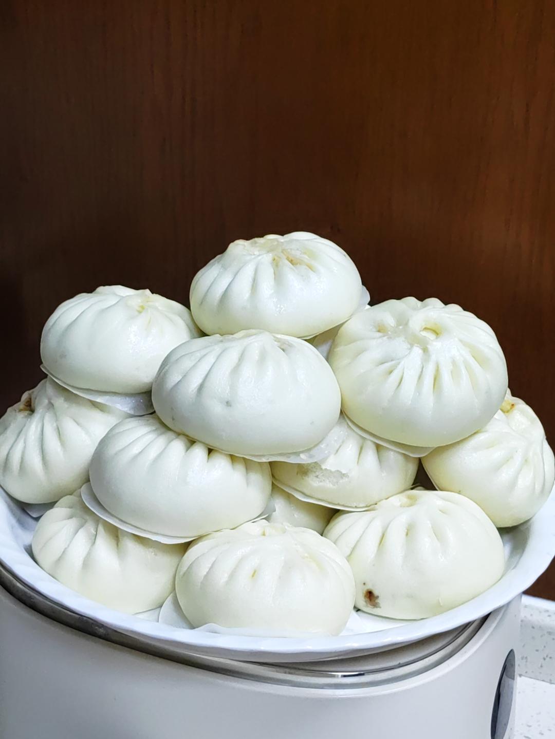 鲜嫩多汁的叉烧包