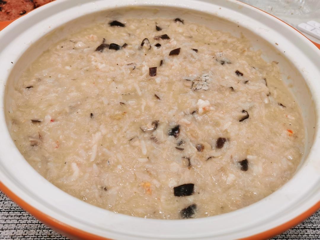 鲜虾砂锅粥