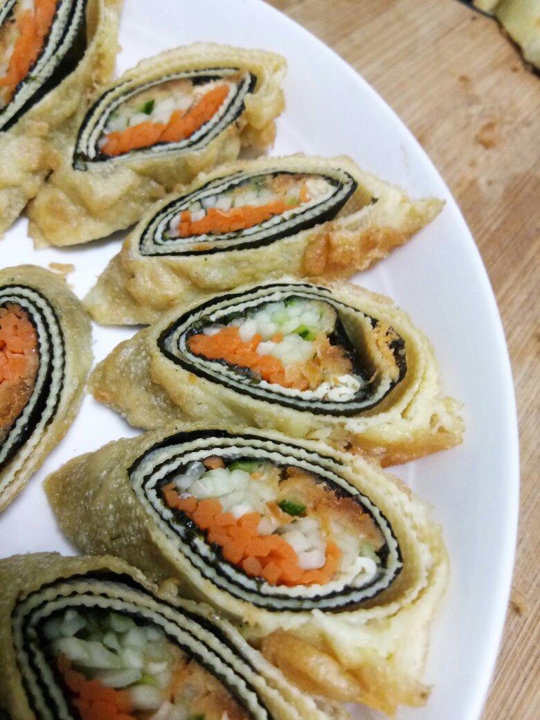 英子吖做的五彩素菜卷