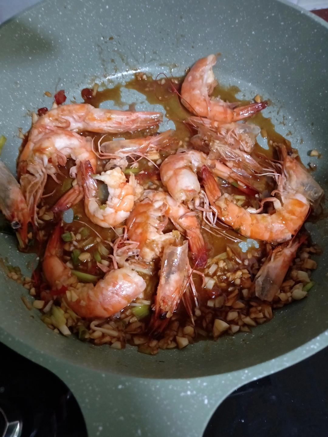 不再吃白灼虾（蒜香大虾）