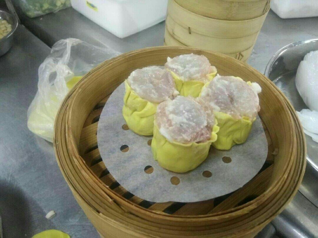 广式点心：干蒸烧卖