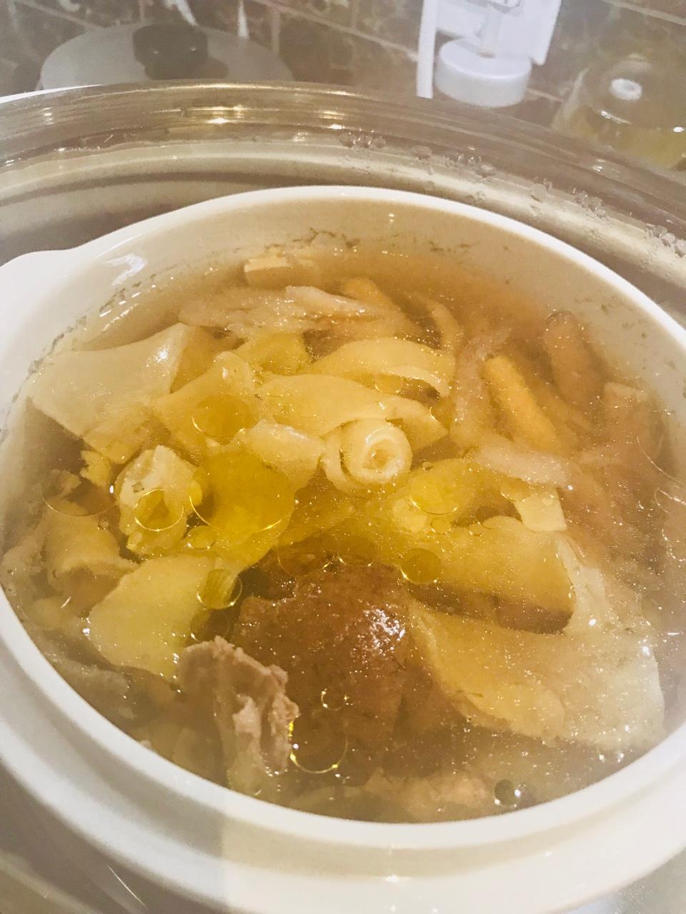 鱼胶红枣炖鸡（养颜胶原蛋白）