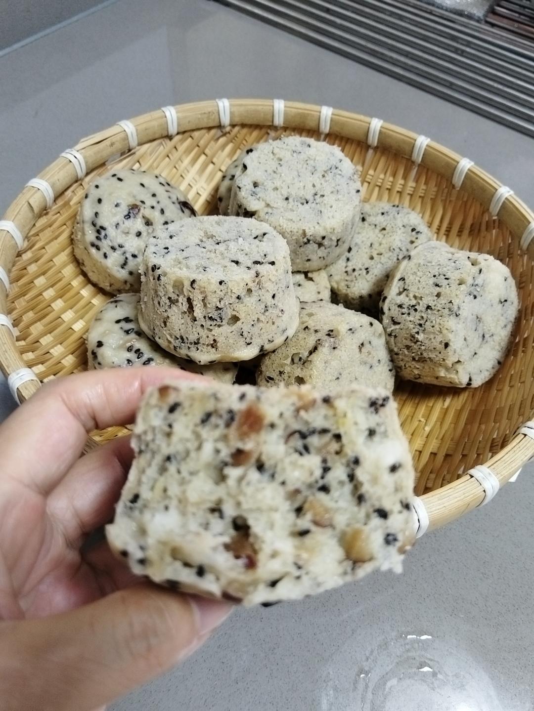 白面红枣发糕（老爸拿手面食之一）