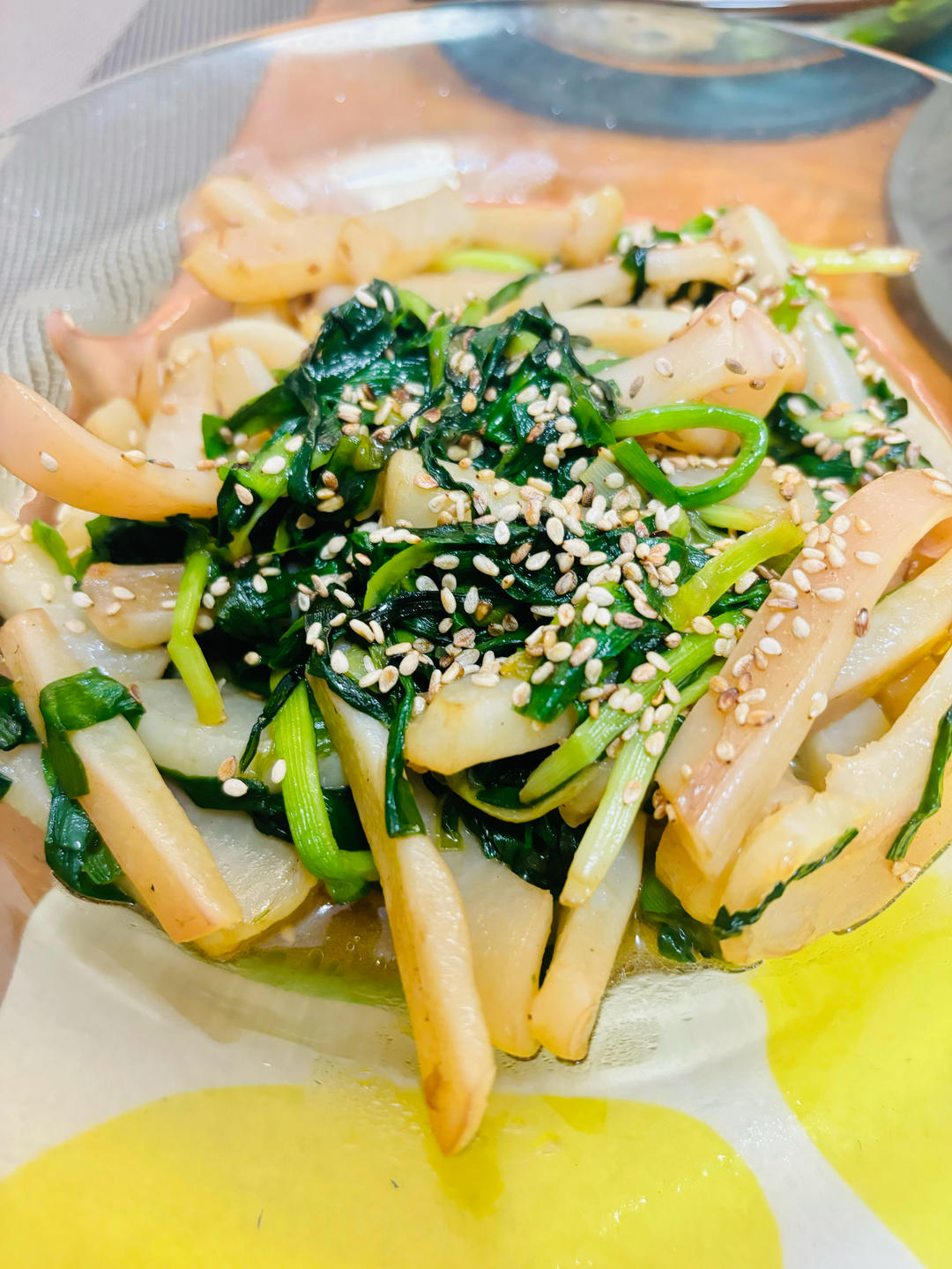 鲜嫩美味的韭菜炒鱿鱼
