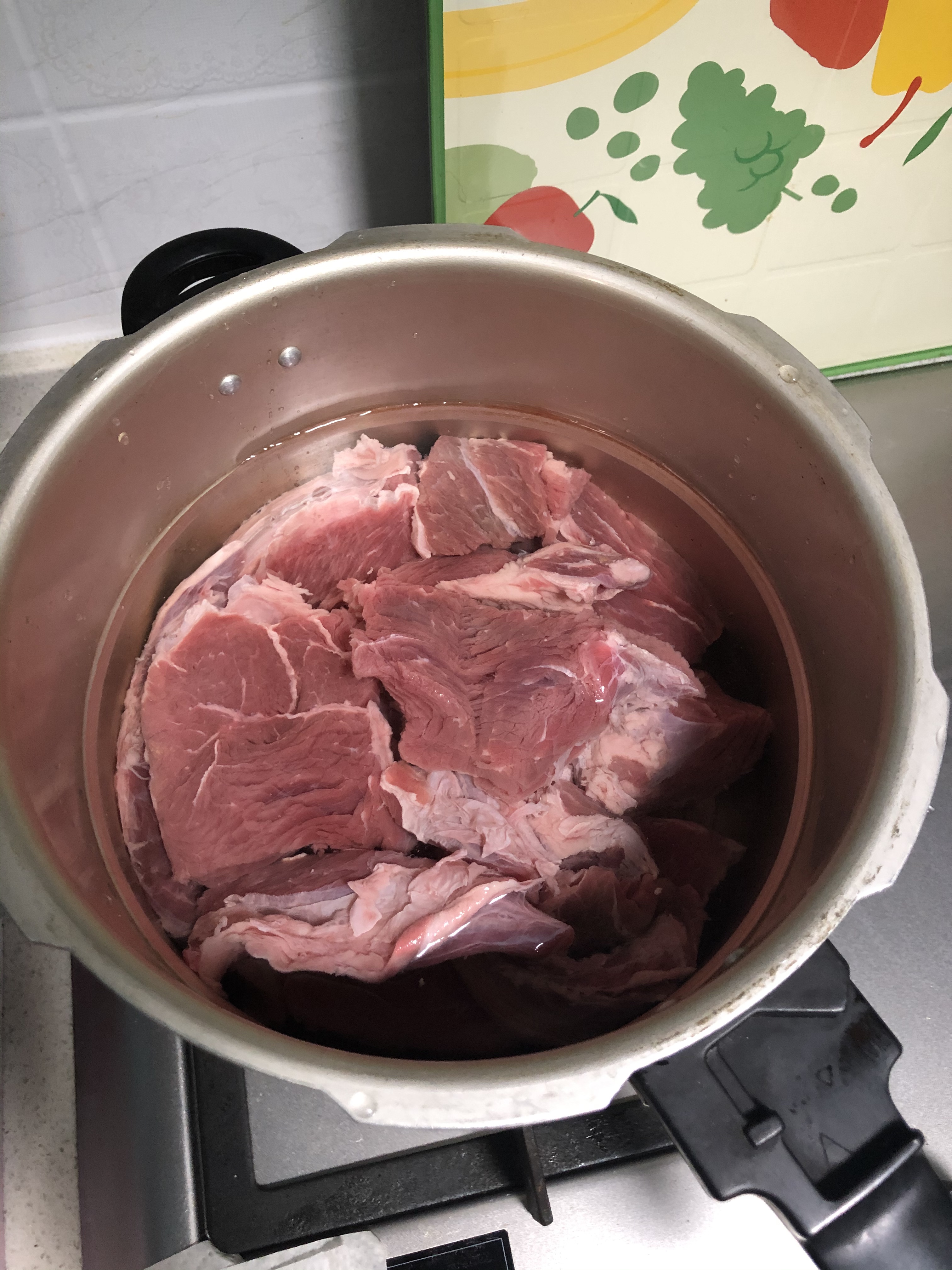五香卤牛肉原来这么简单的做法 步骤1