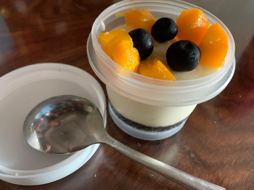 不加鸡蛋的冻柠檬酸奶芝士蛋糕