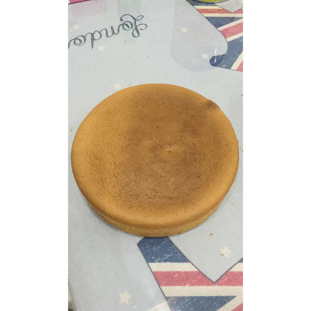 烤箱做蛋糕（戚风蛋糕的做法）