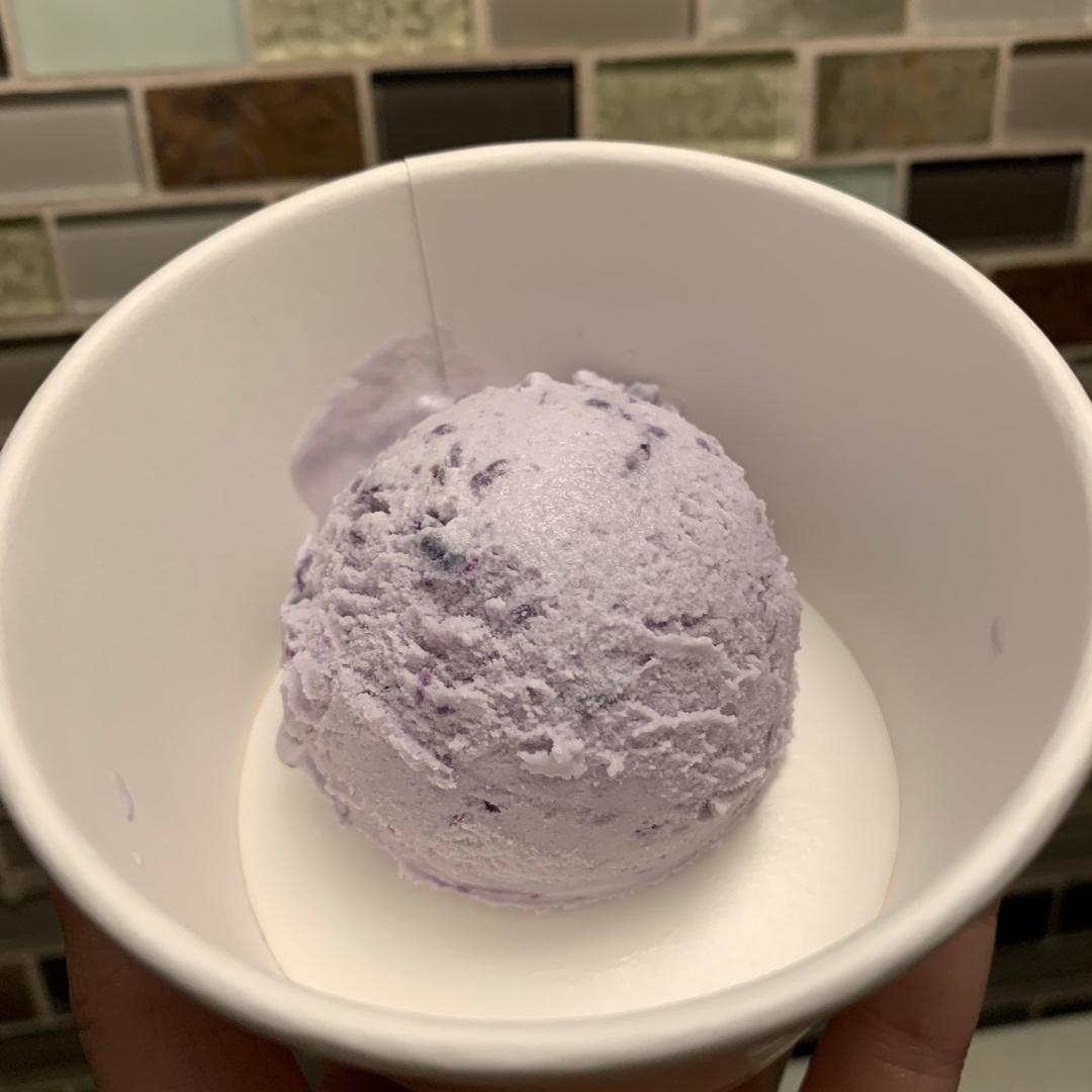 蜂蜜紫薯冰淇淋