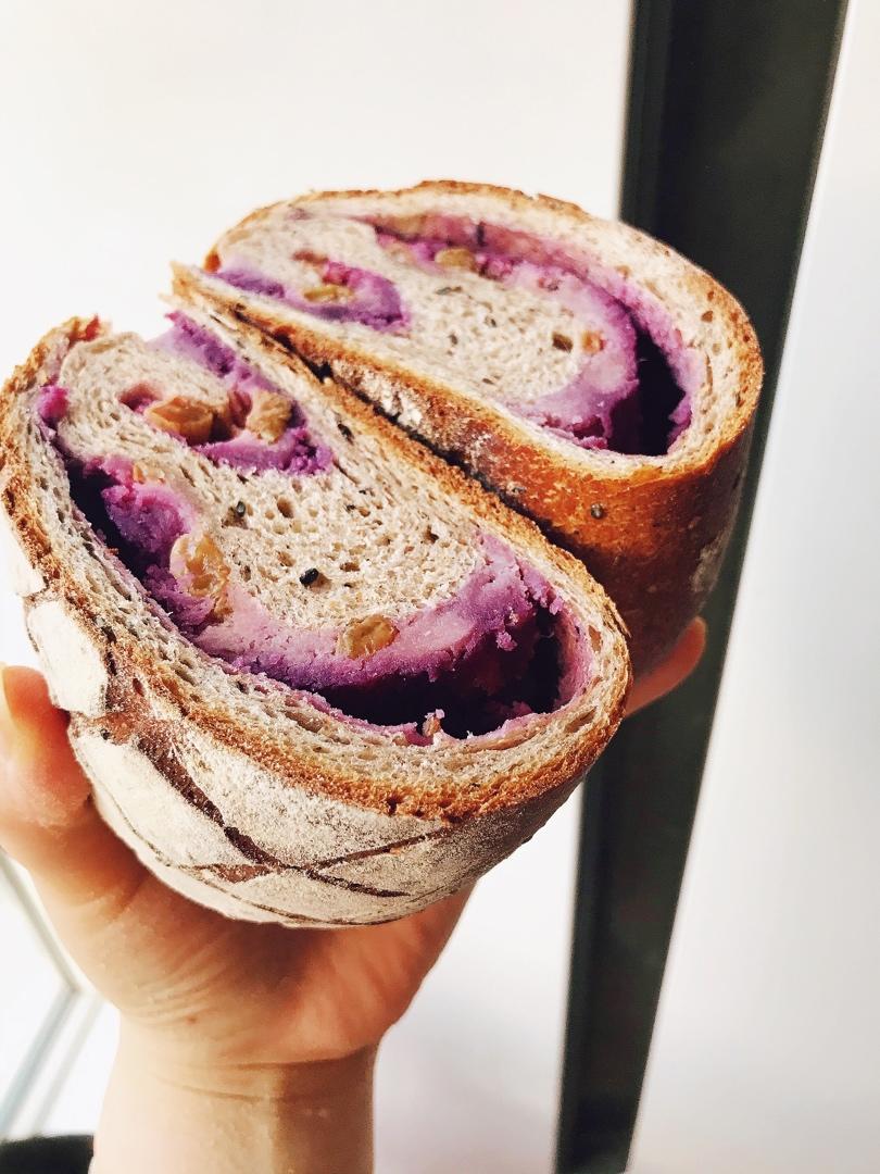 100%全麦黑芝麻餐包（一次发酵）