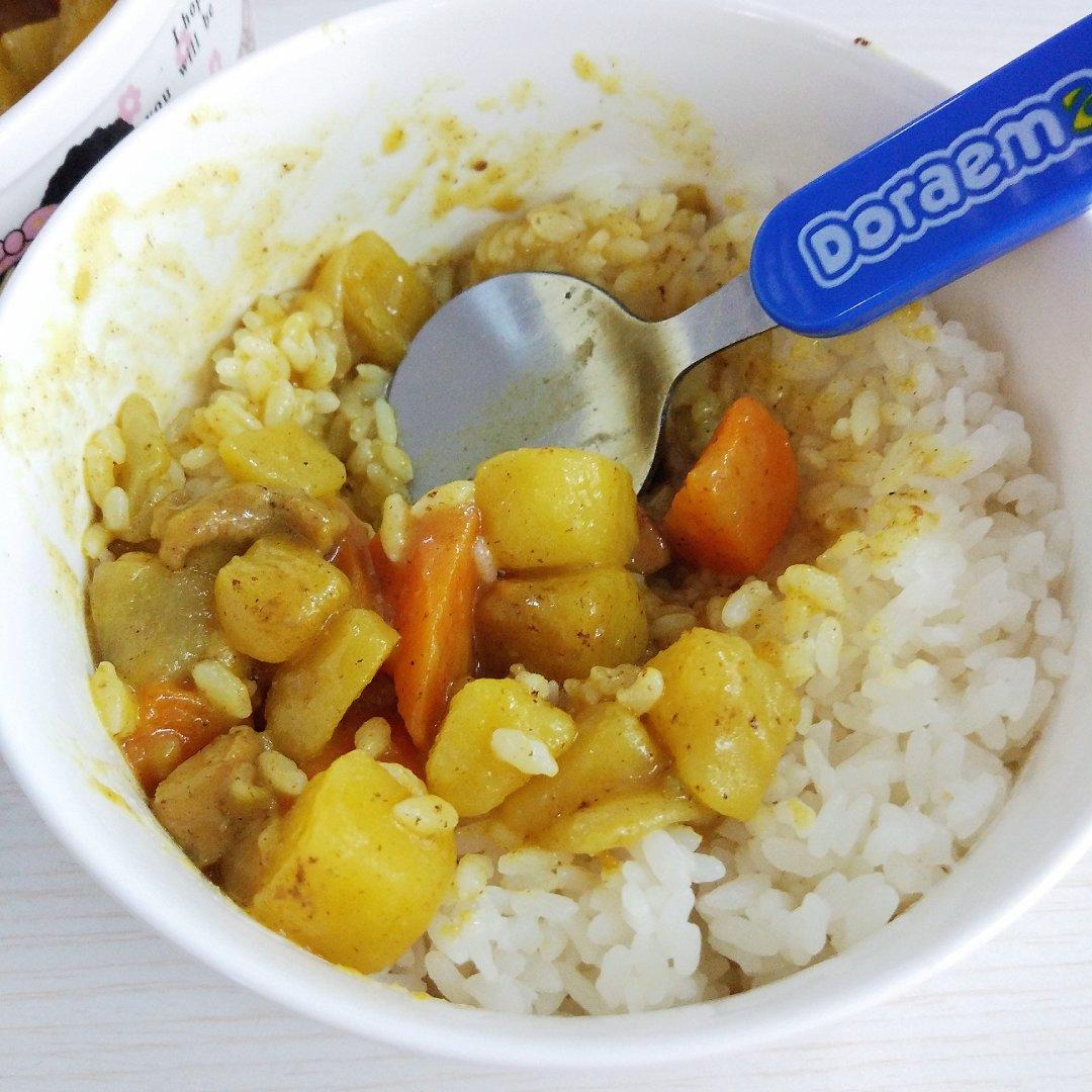 咖喱鸡肉饭
