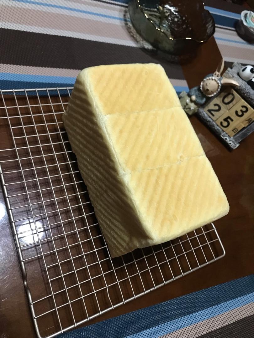 奶盐吐司