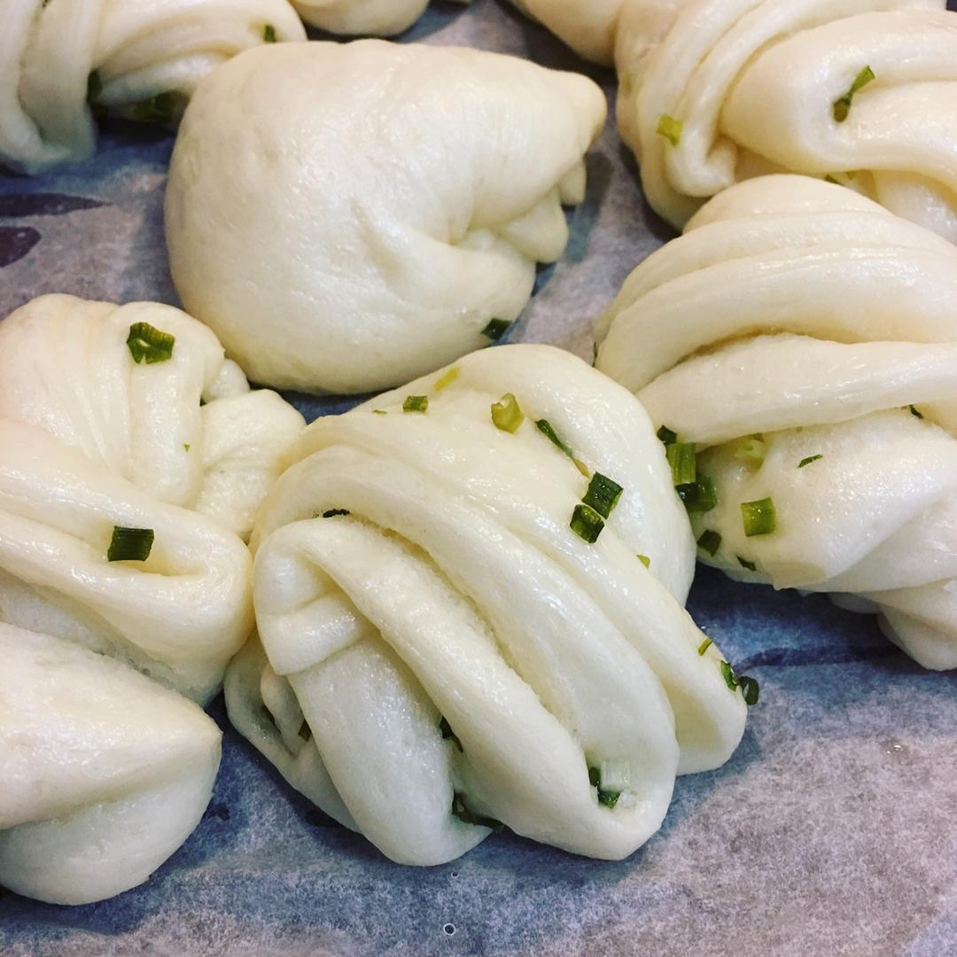 葱油花卷 Steamed Roll