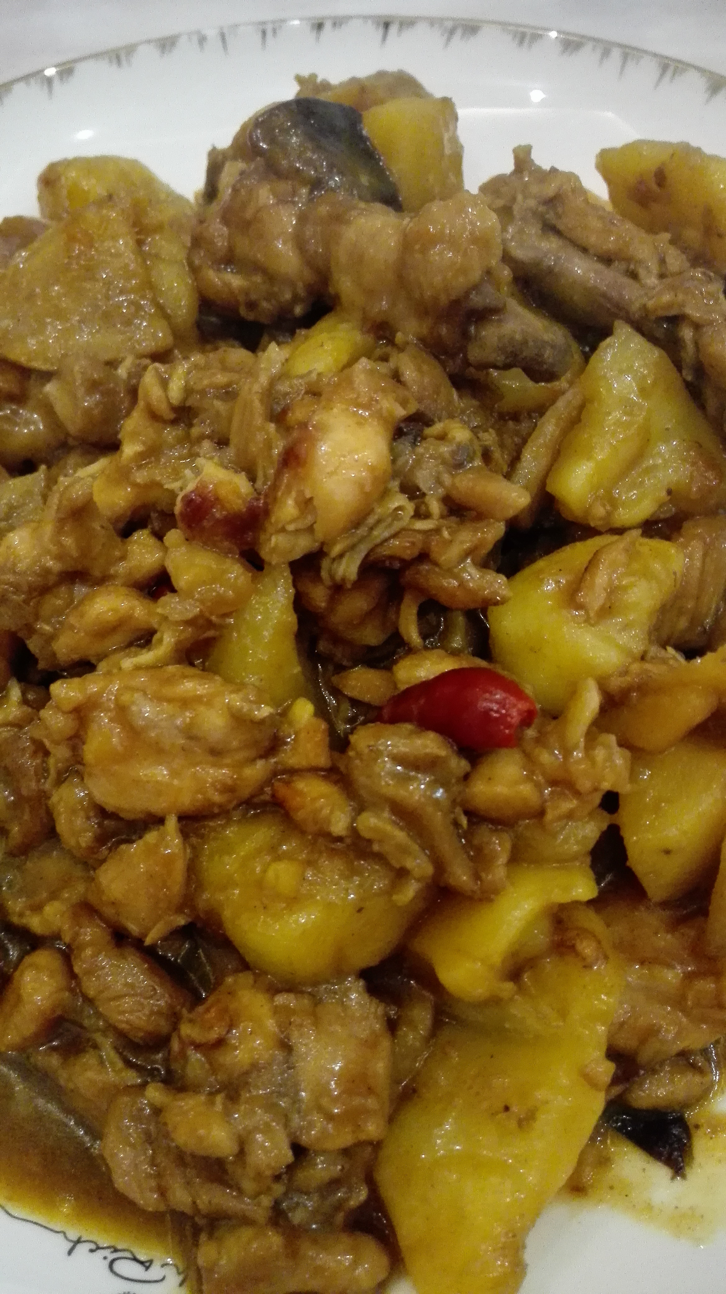 鸡腿炖土豆超级快手菜