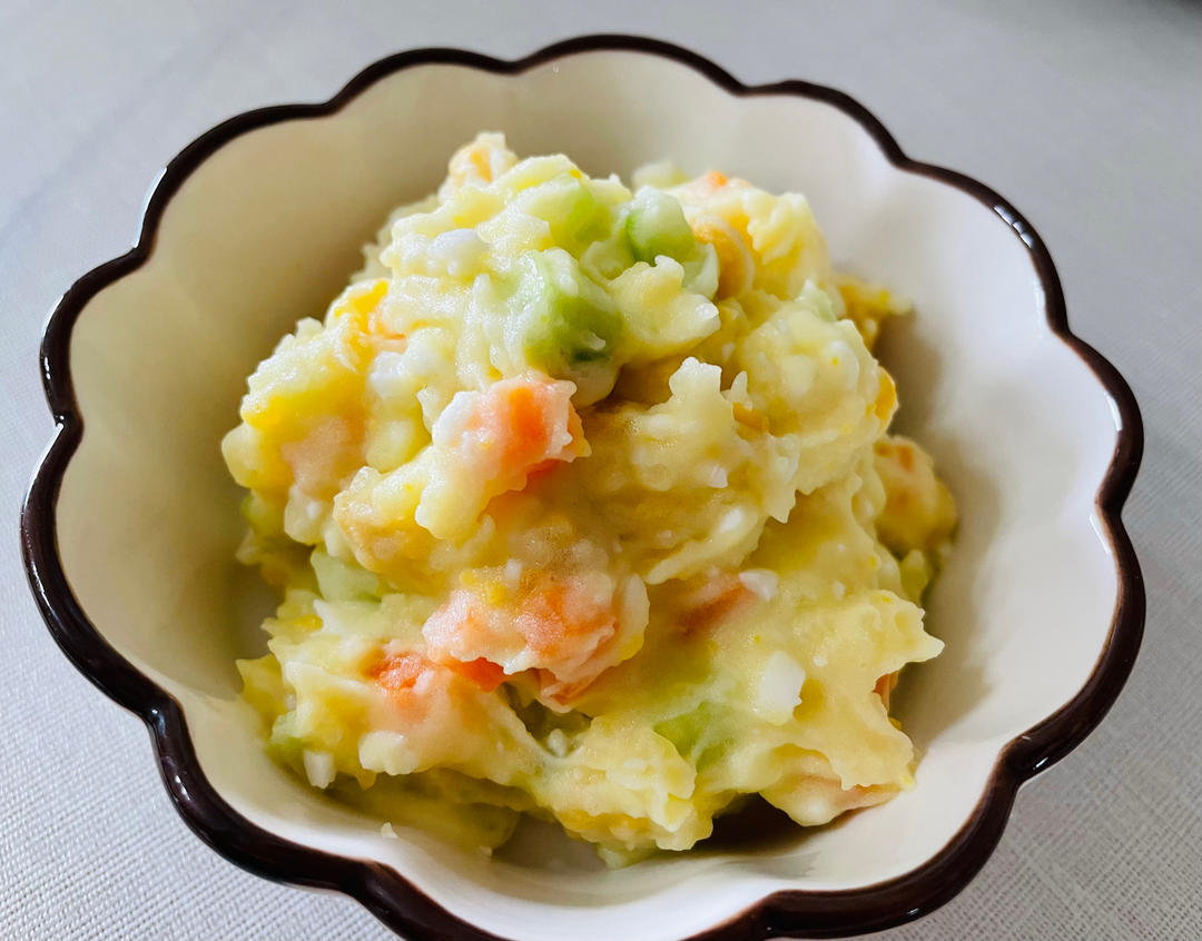减脂餐——土豆泥鸡蛋沙拉