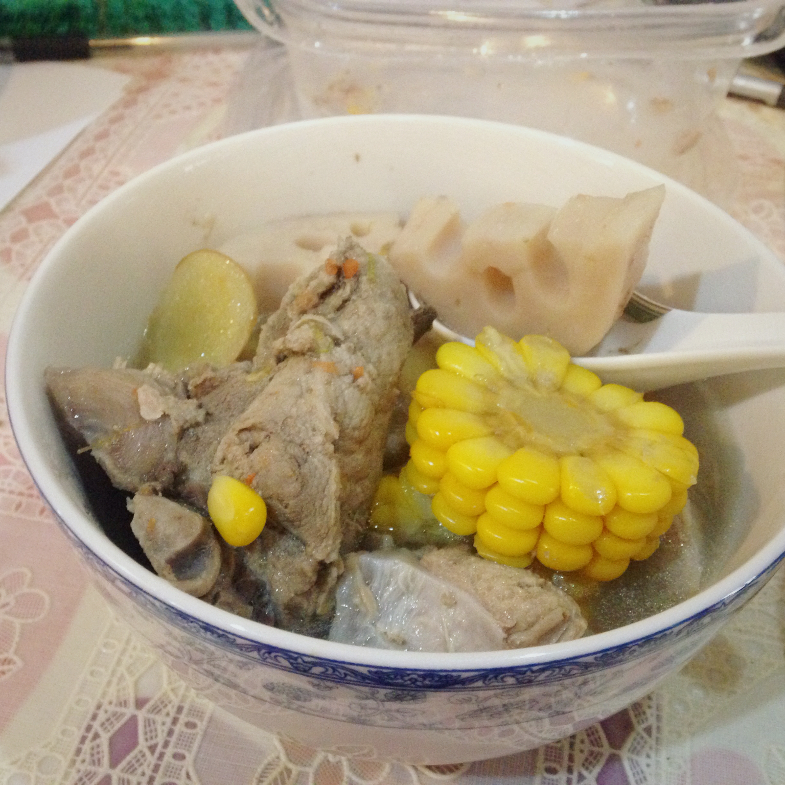 排骨玉米胡萝卜汤
