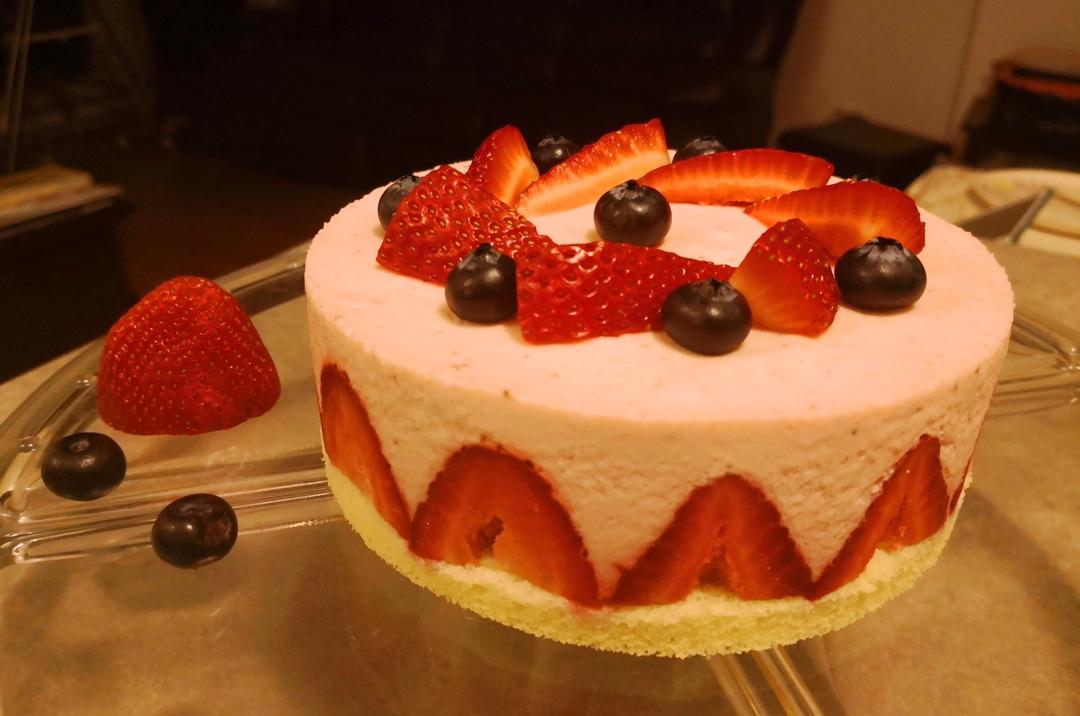 巧克力草莓慕斯蛋糕