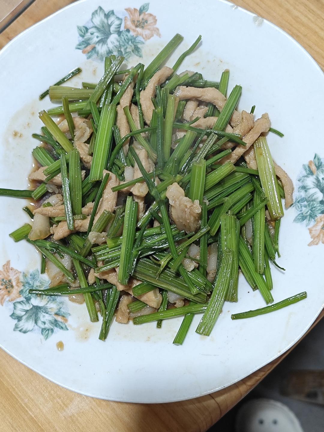 芹菜炒肉
