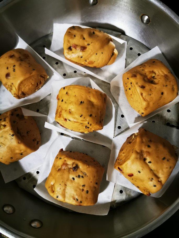 有料的红糖馒头（土豪包）