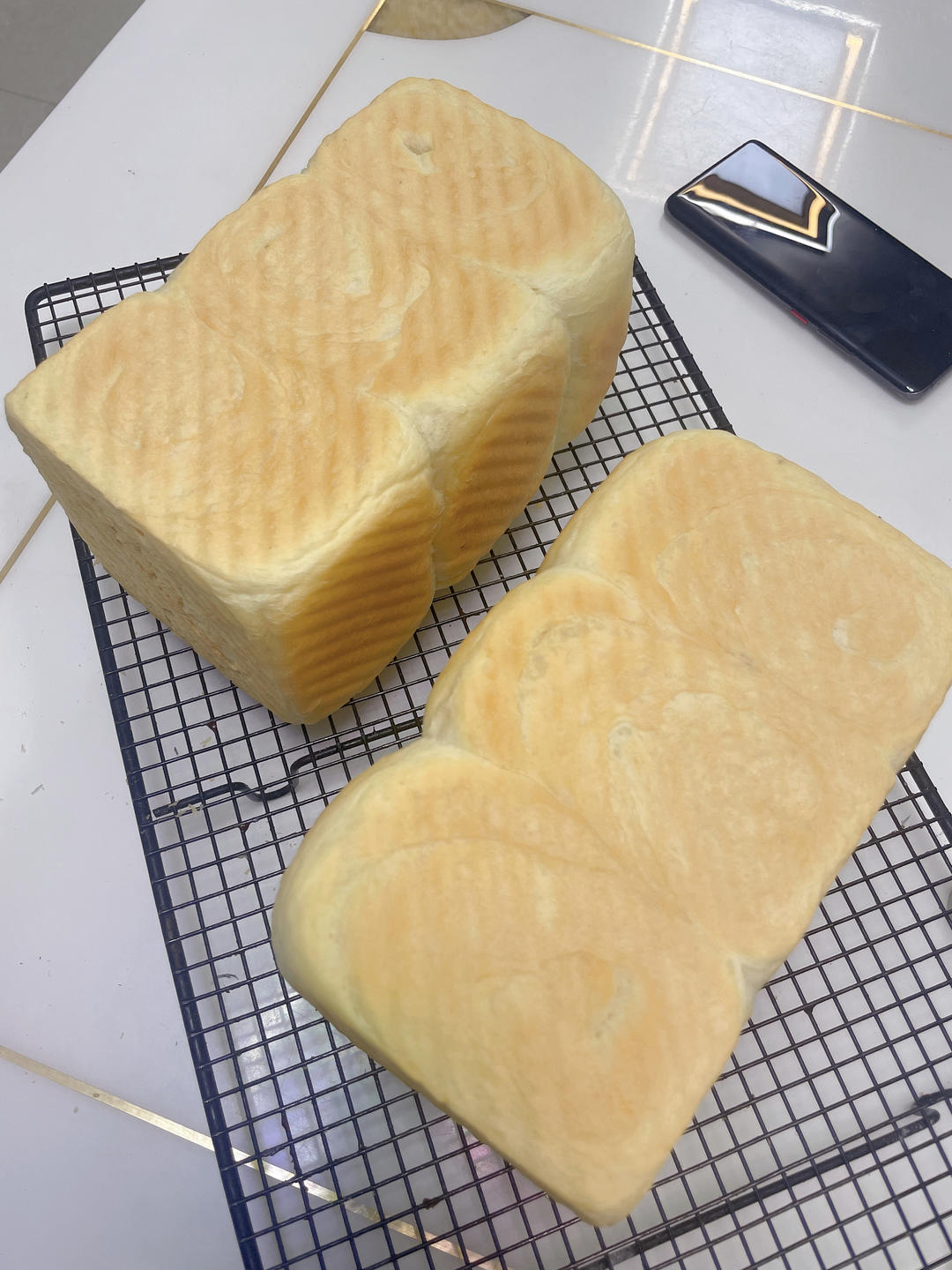 《Tinrry+》软绵绵的白吐司