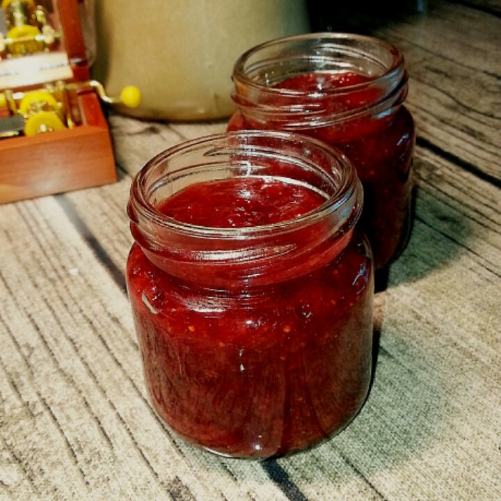 如何熬出一罐颜值爆表的草莓果酱