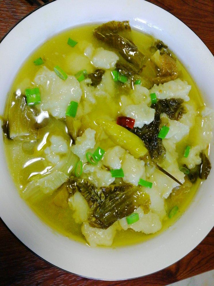 后勤妈妈做的家常酸菜鱼巴沙鱼