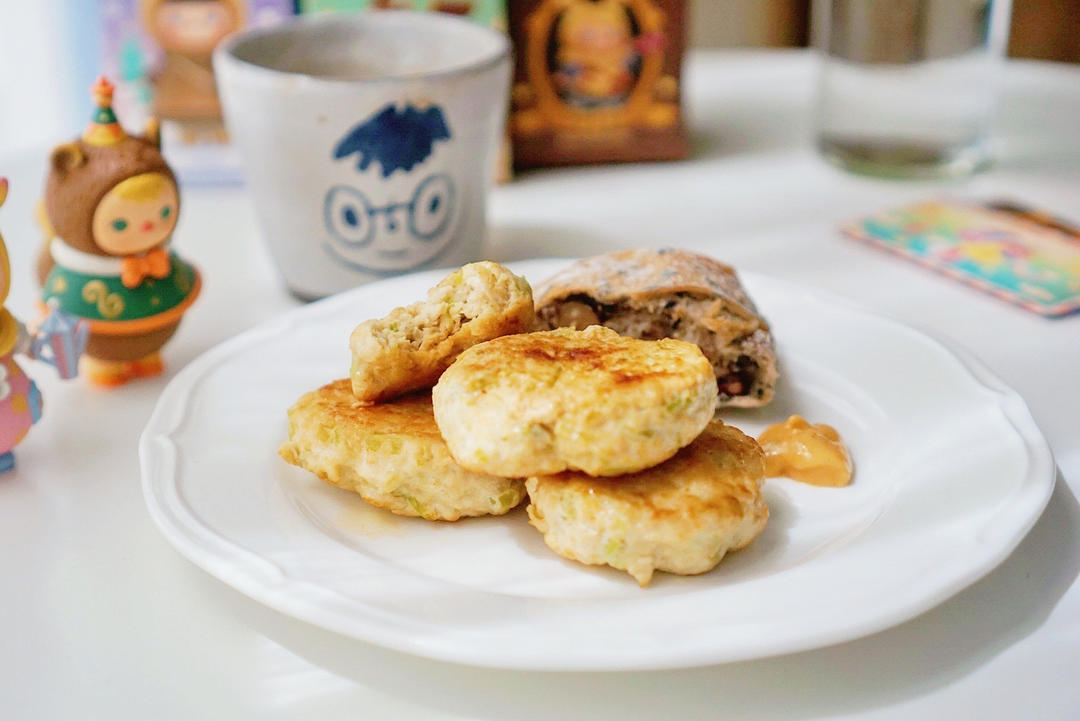 香煎芹菜鸡肉饼