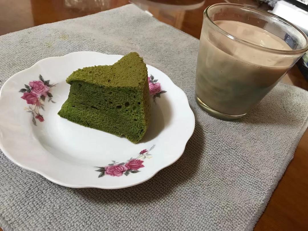 六寸抹茶戚风蛋糕