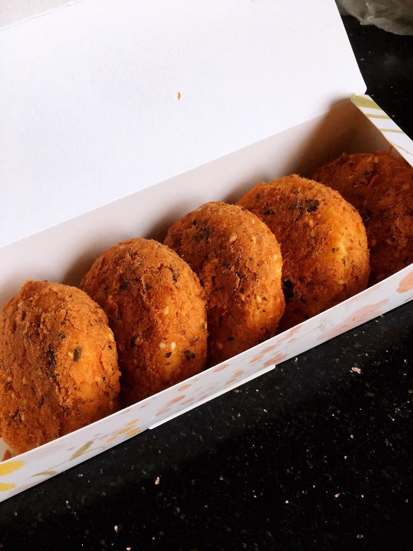 美味海苔肉松小贝