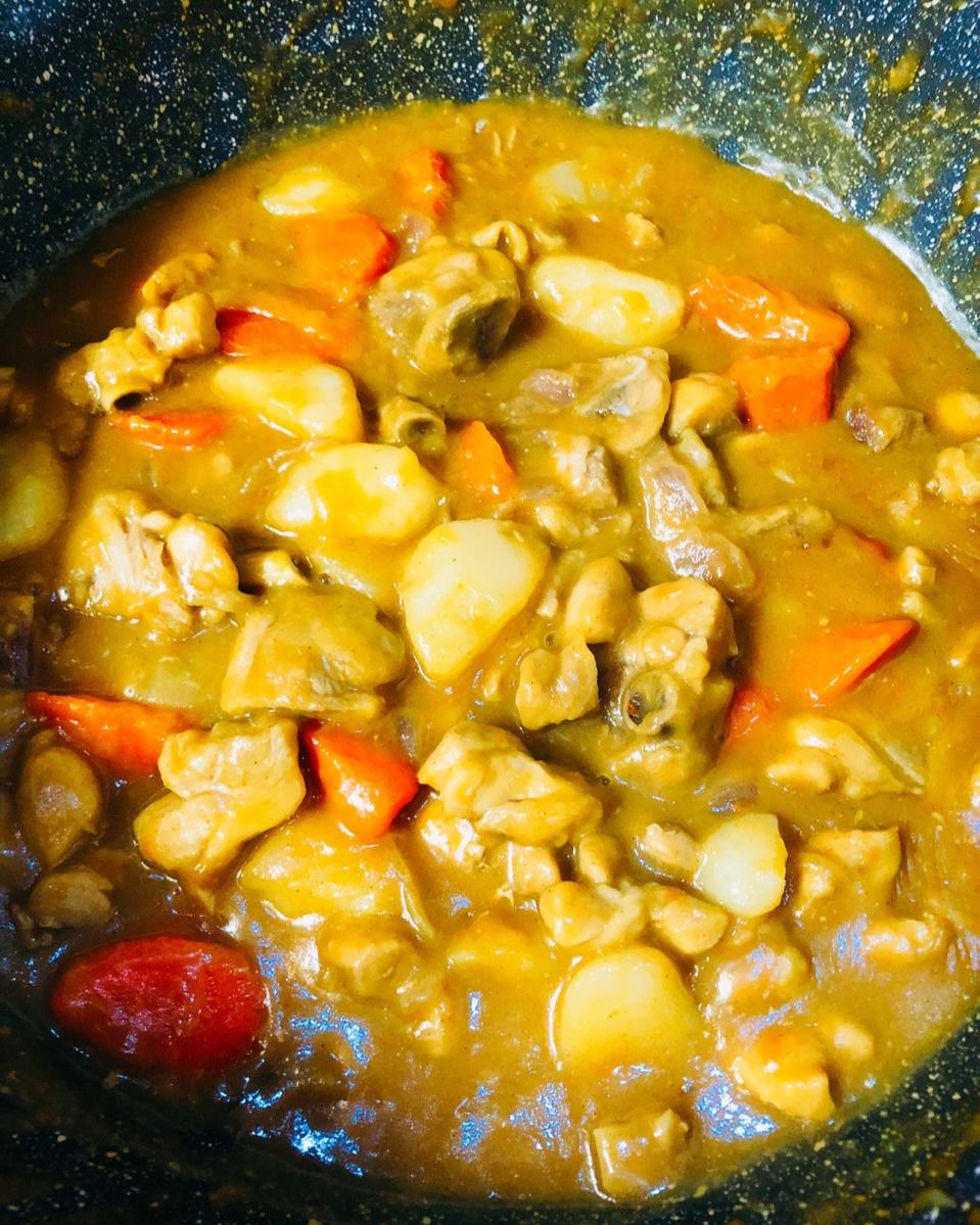咖喱鸡肉饭