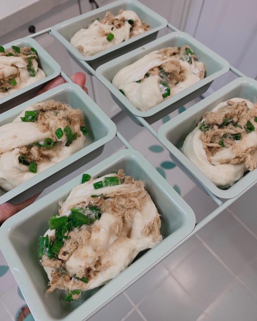 香葱肉松手撕吐司