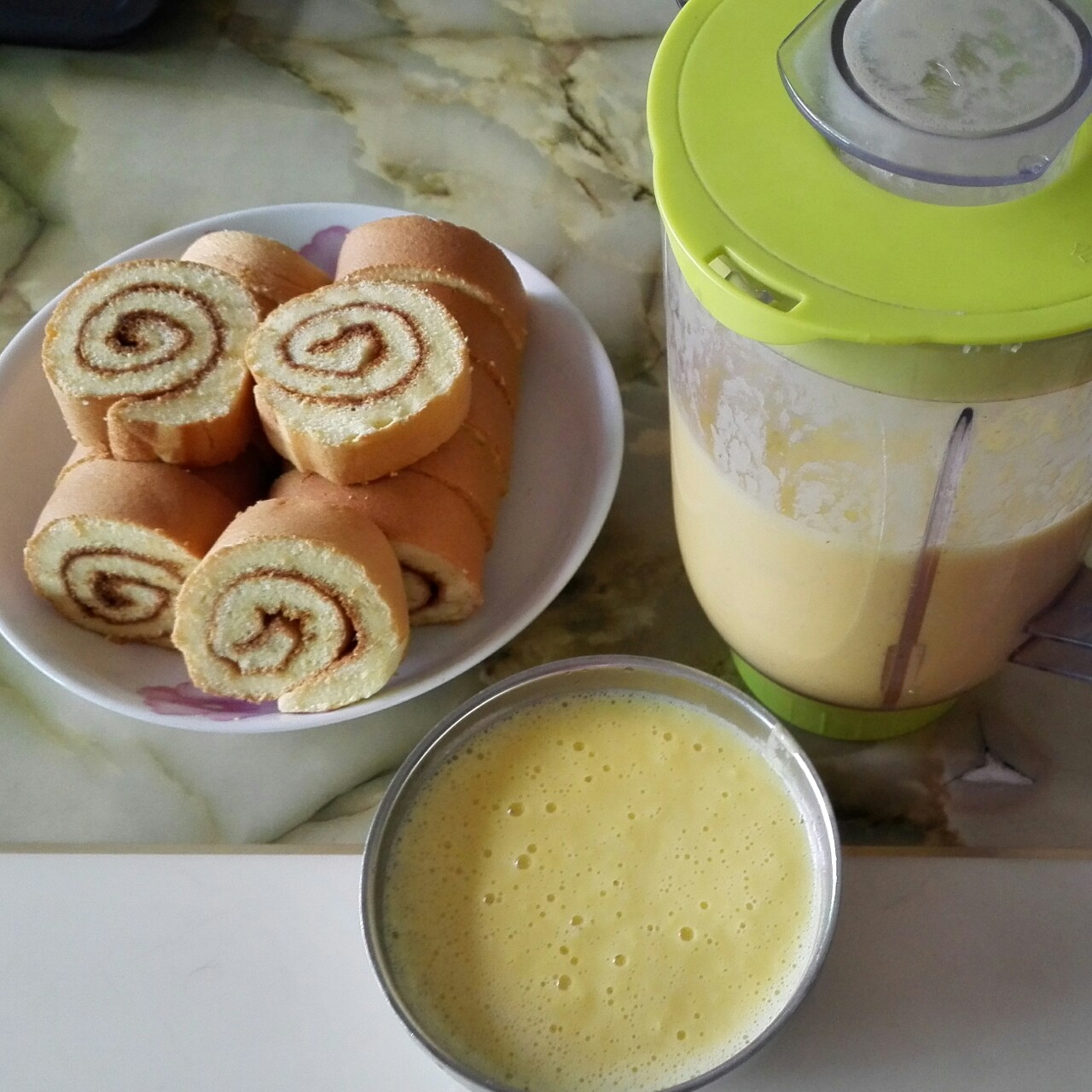 戚风蛋糕卷（家用30L烤箱自带烤盘之3蛋卷卷）