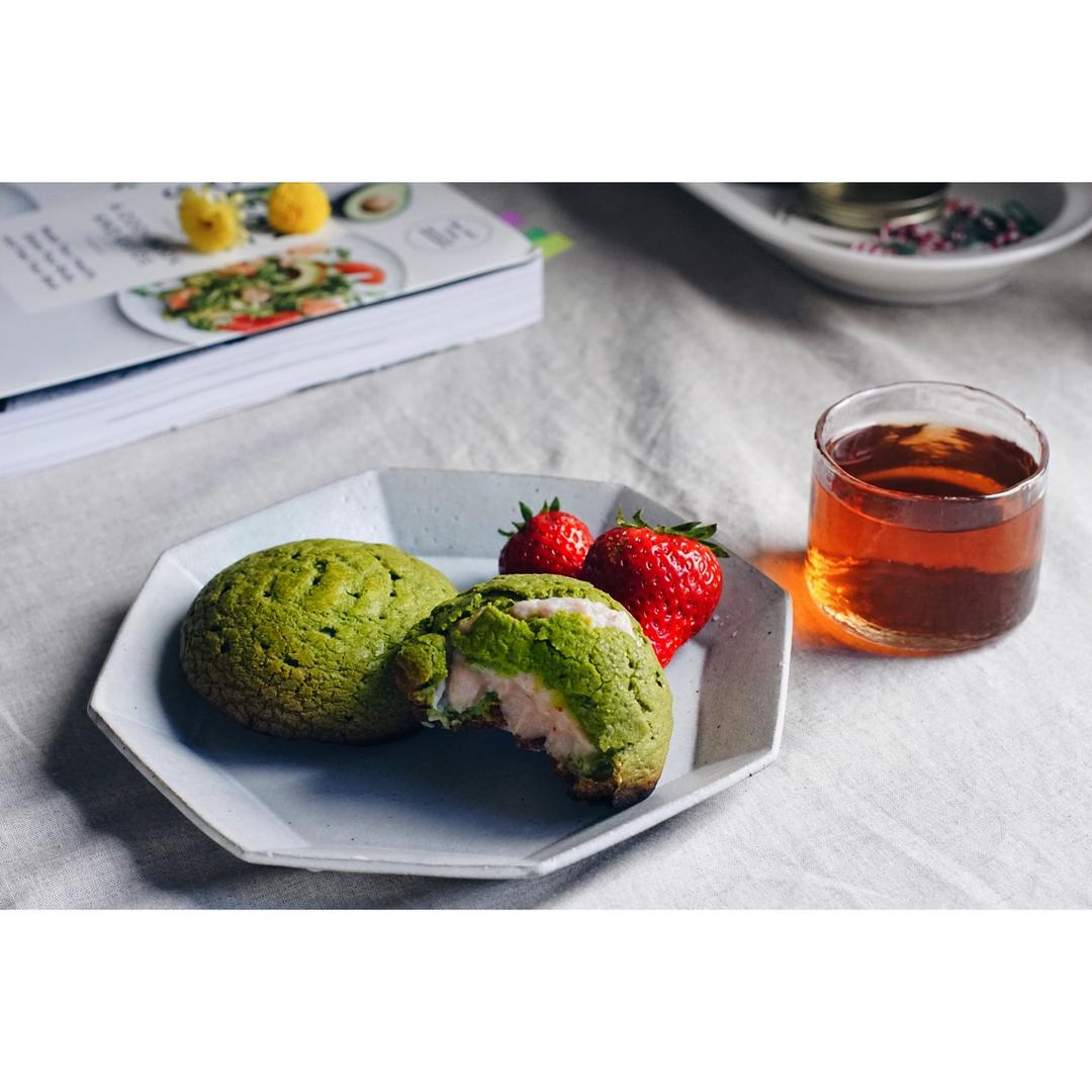 巧克力酥皮泡芙