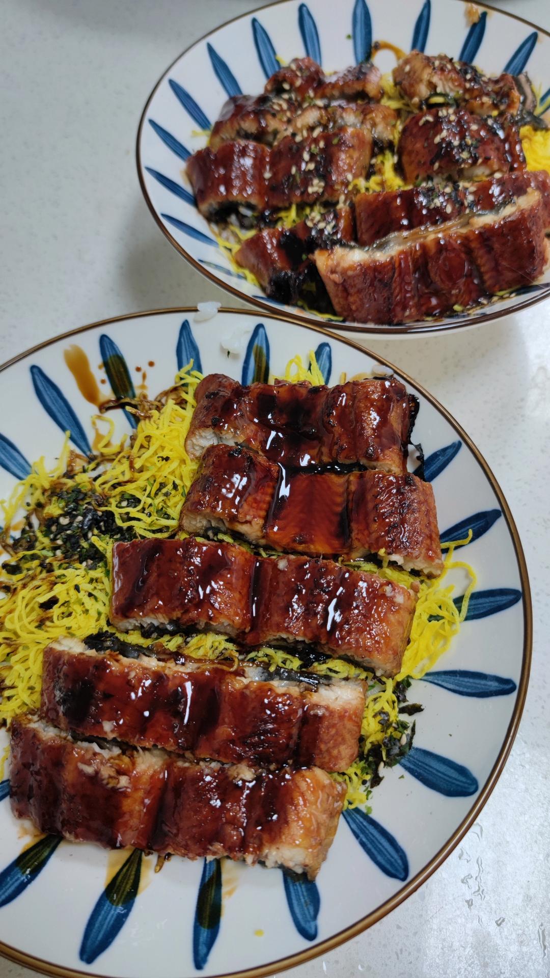 蒲烧鳗鱼饭