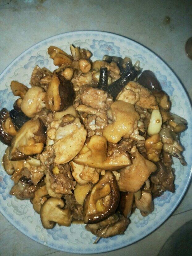 香菇板栗焖鸡