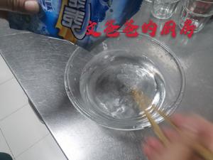 自制酒酿果仁冰粉的做法 步骤1